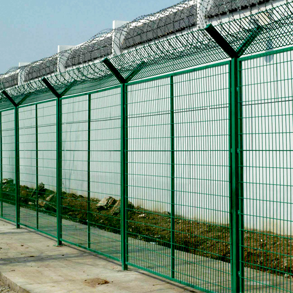 重罪犯生活區鋼網墻圖片4