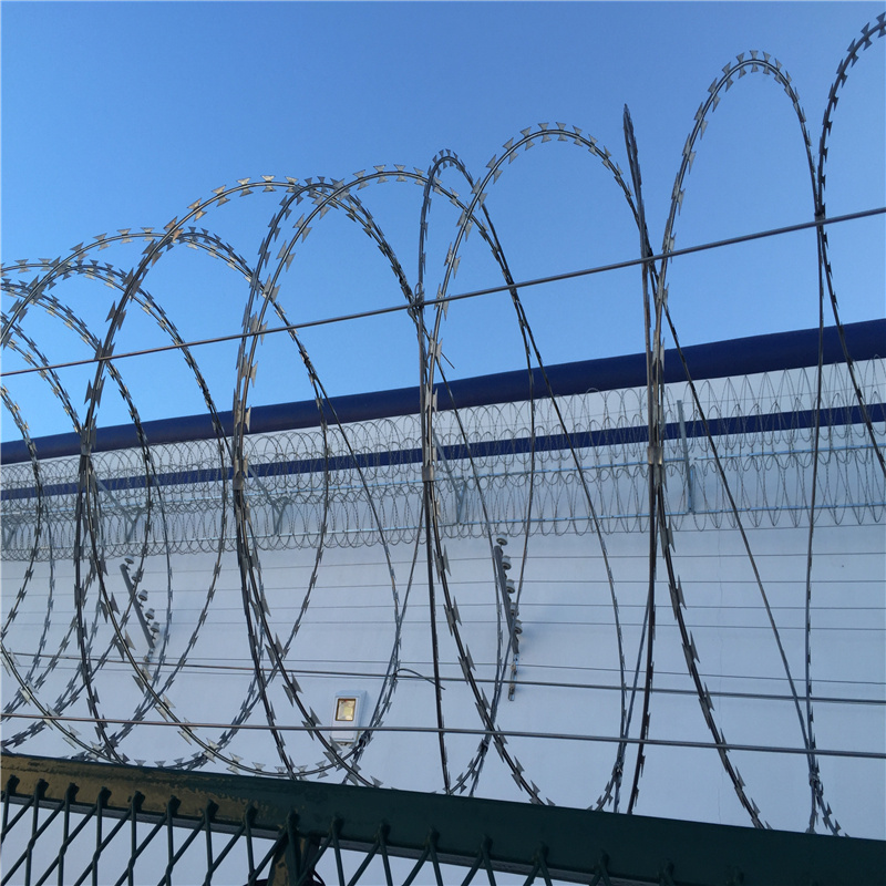 蛇腹形刀刺網 鍍鋅刀刺網工程案例