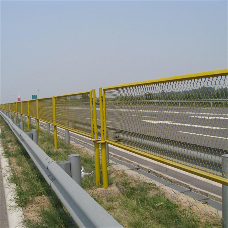 高速公路護欄網圖片1 高速公路護欄網圖片1