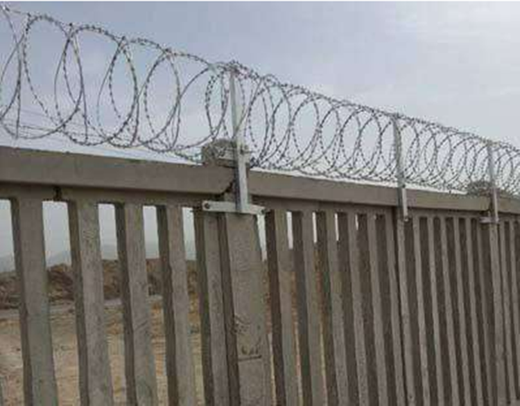 270g上鋅量刺絲滾籠圖片4 270g上鋅量刺絲滾籠圖片4