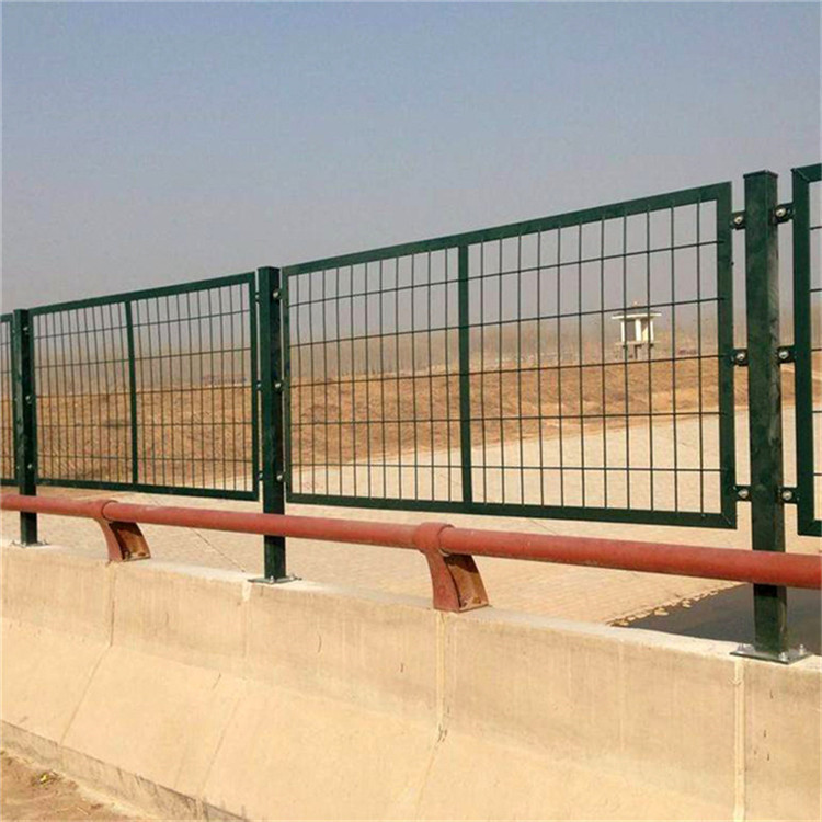 電焊網橋梁防拋網圖片3