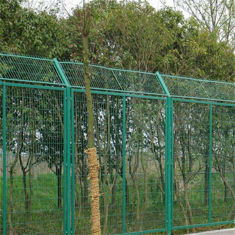 高速公路框架護欄網圖片4 高速公路框架護欄網圖片4