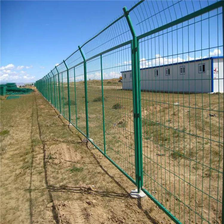 公路框架護欄網(wǎng)圖片1 公路框架護欄網(wǎng)圖片1