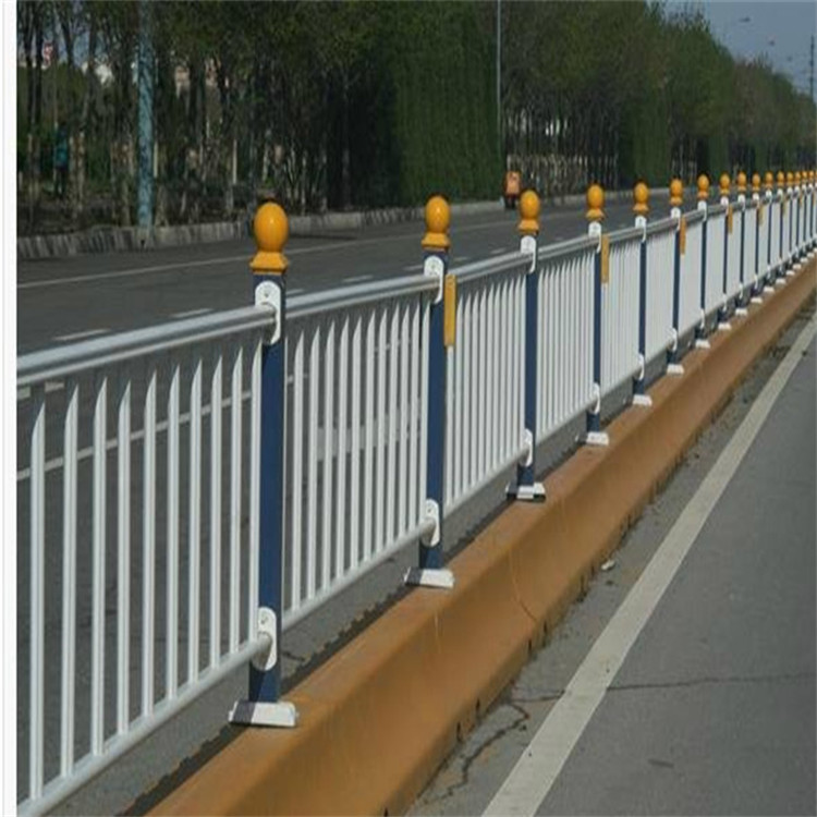 道路隔離市政護欄圖片2 道路隔離市政護欄圖片2