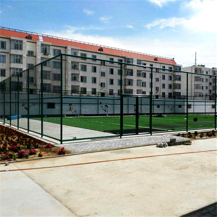 勾花護欄網(wǎng)圖片3 勾花護欄網(wǎng)圖片3