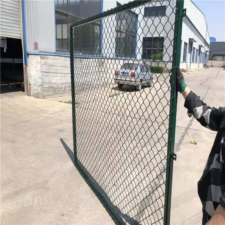 包塑球場圍網圖片3