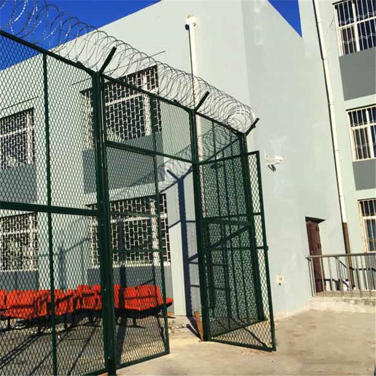 獄墻通道隔離網圖片2 獄墻通道隔離網圖片2