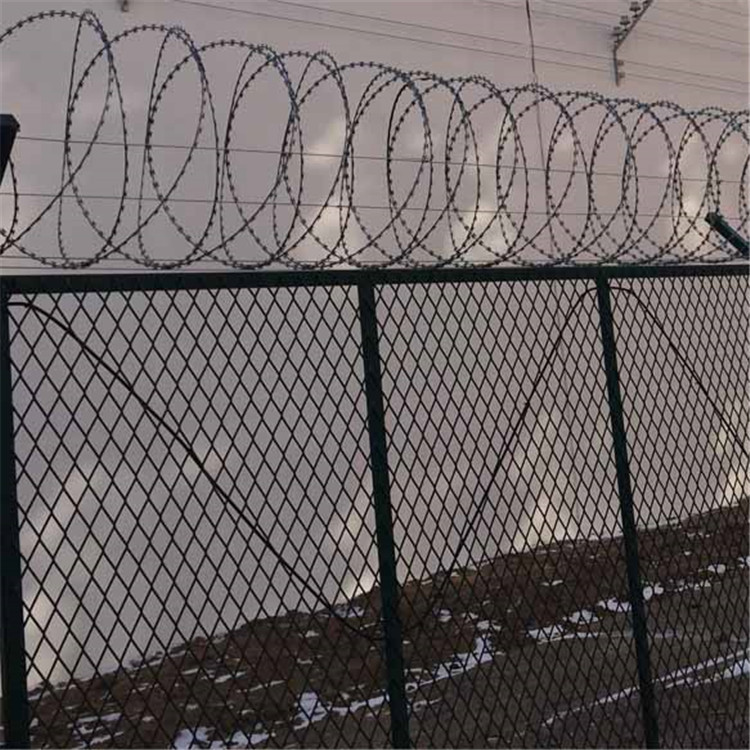 監獄圍墻外側隔離網圖片4 監獄圍墻外側隔離網圖片4