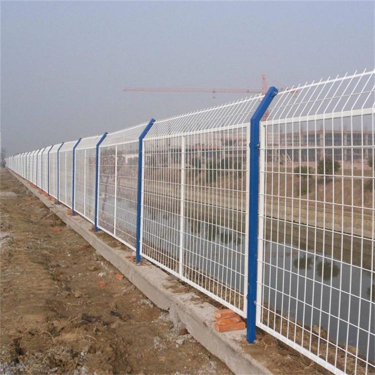 公路框架護(hù)欄網(wǎng)廠(chǎng)圖片3