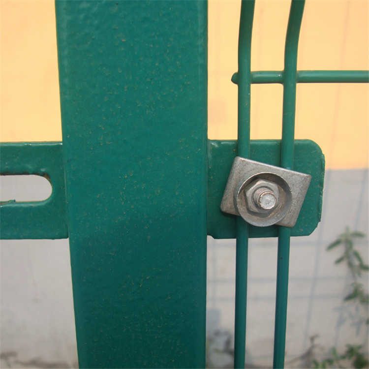 低碳鋼絲隔離網圖片3 低碳鋼絲隔離網圖片3