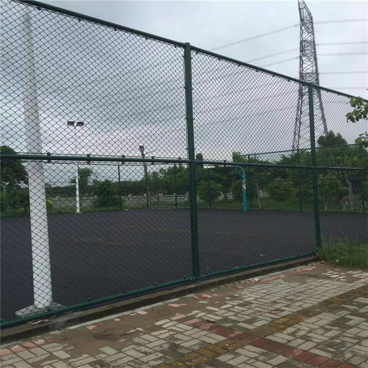 籃球場地圍網(wǎng)圖片1 籃球場地圍網(wǎng)圖片1