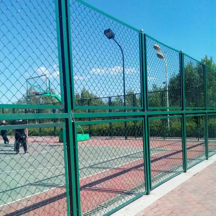 籃球場地圍網(wǎng)圖片2 籃球場地圍網(wǎng)圖片2