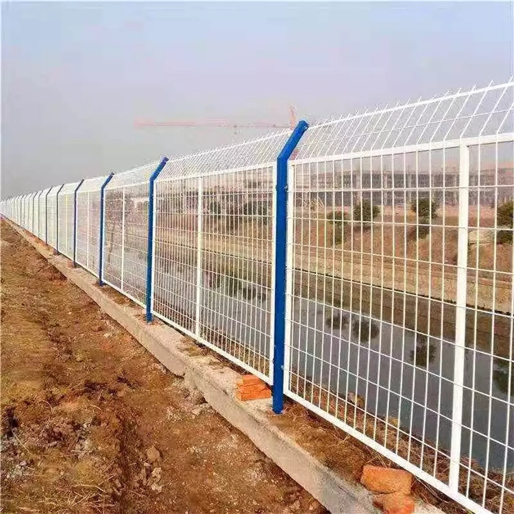 新建水源地金屬隔離網圖片2 新建水源地金屬隔離網圖片2